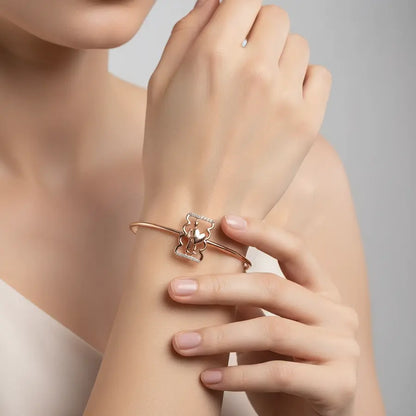 Heart Carrier Gold Bangle