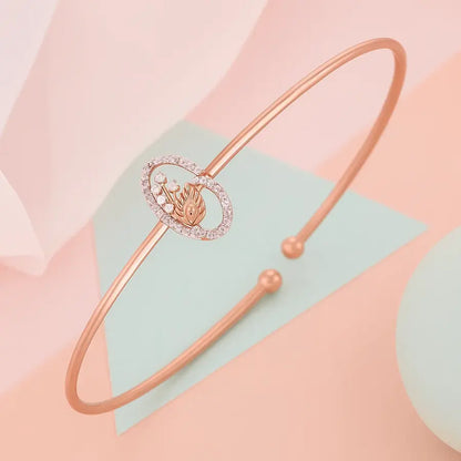 Luxe Leaf Stones Gold Bangle