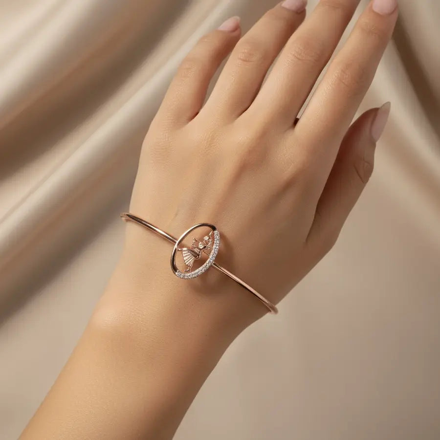 Dynamic Dance Queen Gold Bangle