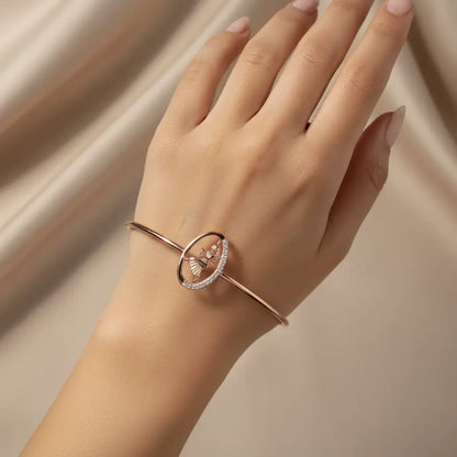Dynamic Dance Queen Gold Bangle