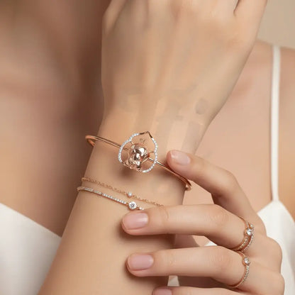 Classic Duck Charm Gold Bangle