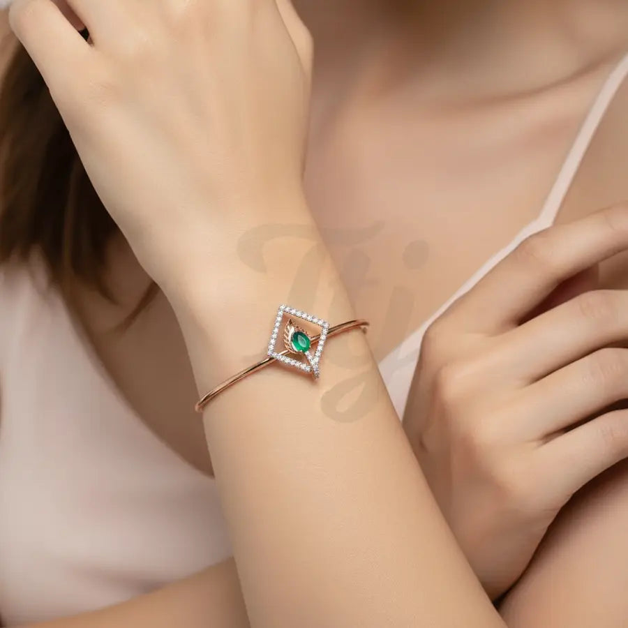 Emerald Feather Glow Gold Bangle