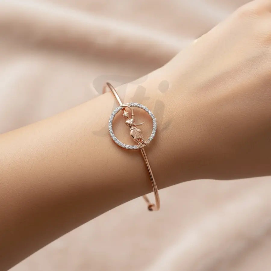 Bharatanatyam Grace Gold Bangle