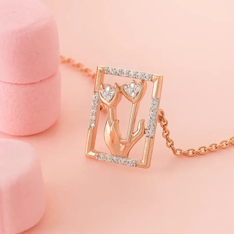 Shared Flower Moment Gold Bracelet