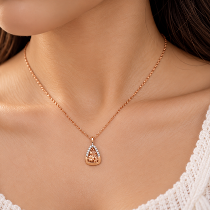 Freshly Picked Blooms Gold Chain and Pendant