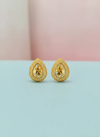 Tear Drop Gold Earrings