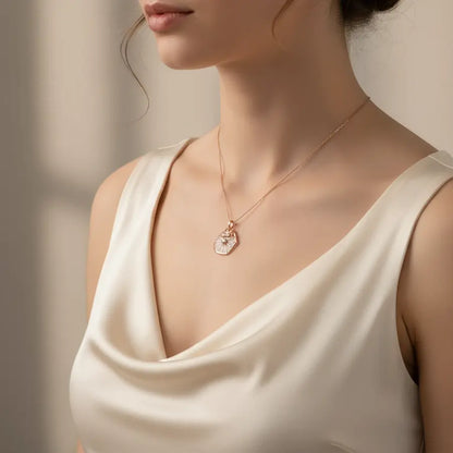 Bee On Bloom Gold Pendant