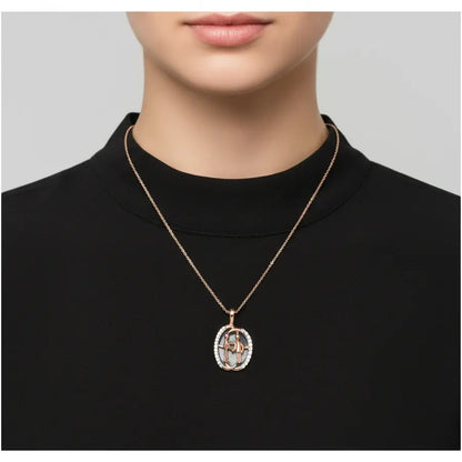 Handshake Gold Pendant