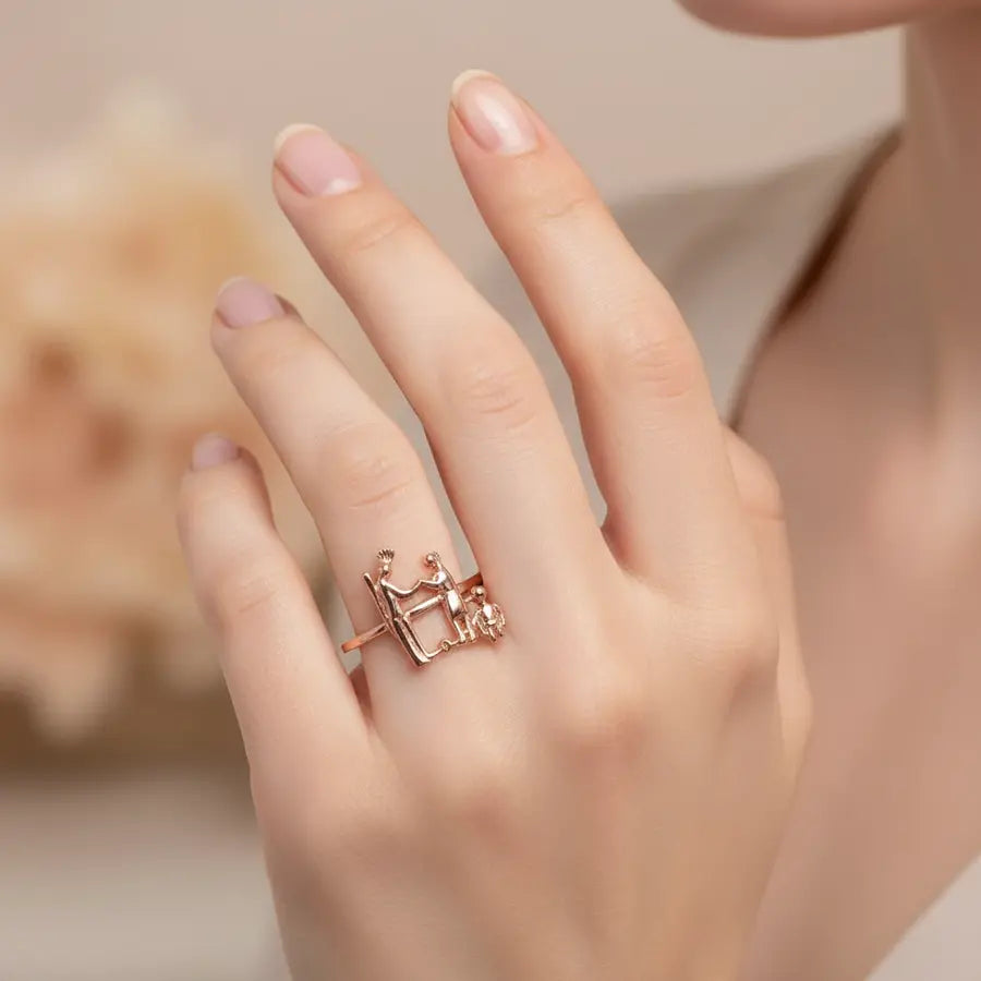 Family Love Gold Ring