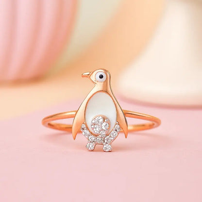Pretty Penguin Gold Ring