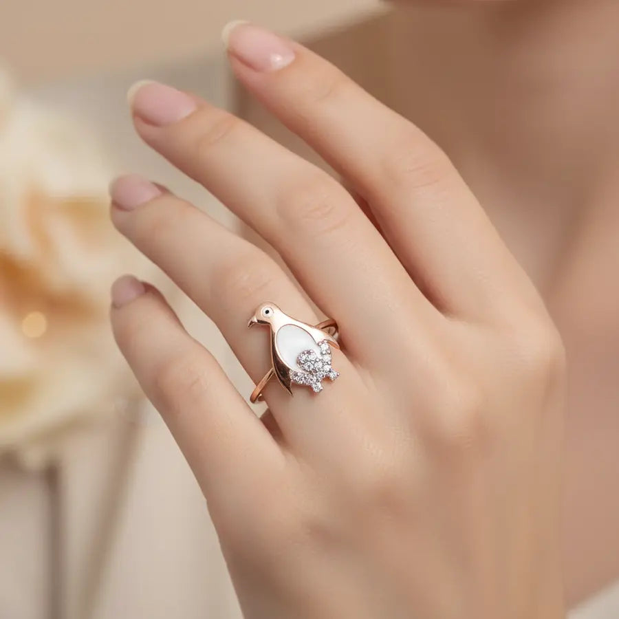 Pretty Penguin Gold Ring