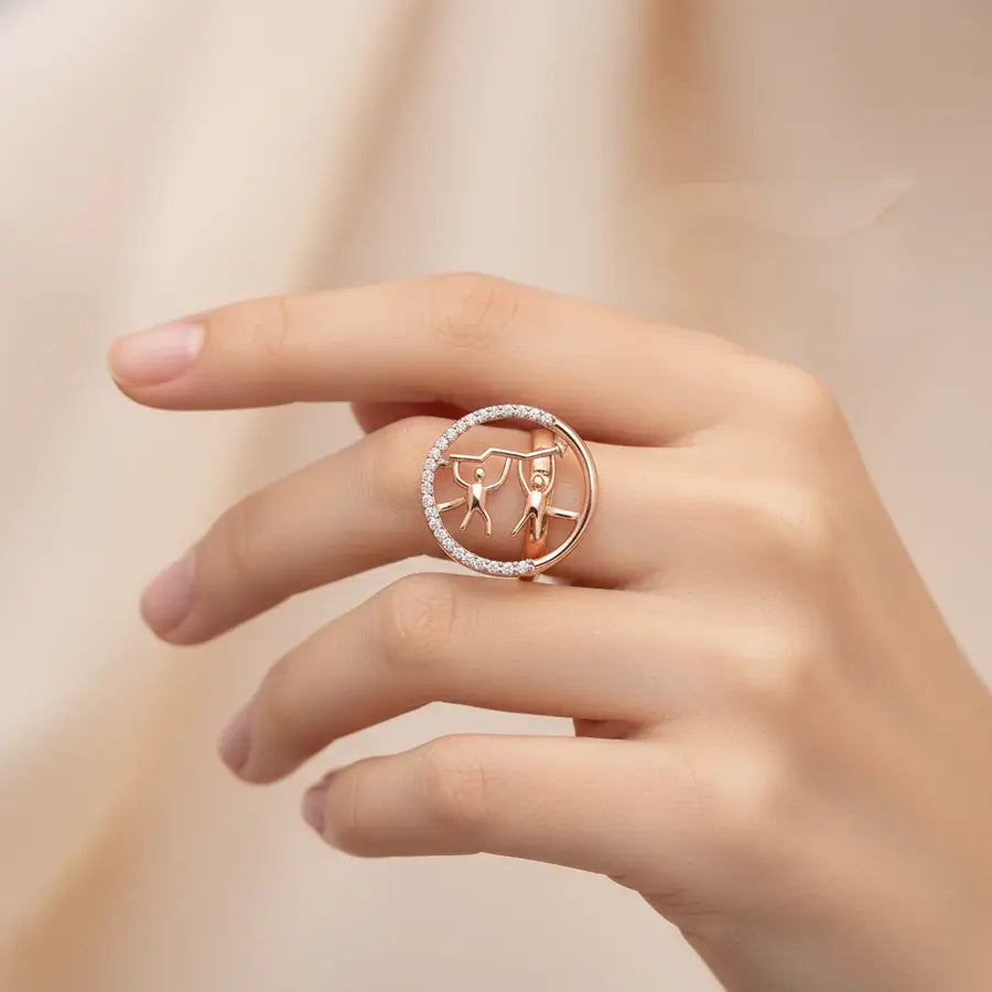 Petal Butterfly Circle Gold Ring