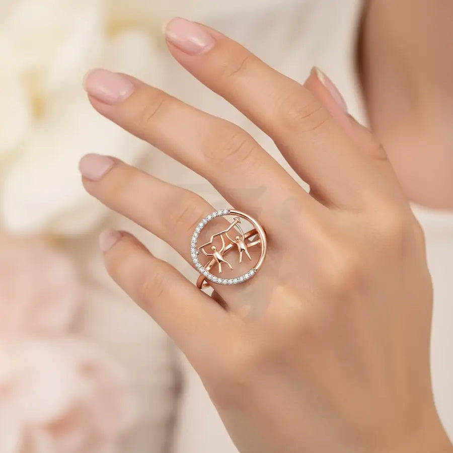 Petal Butterfly Circle Gold Ring
