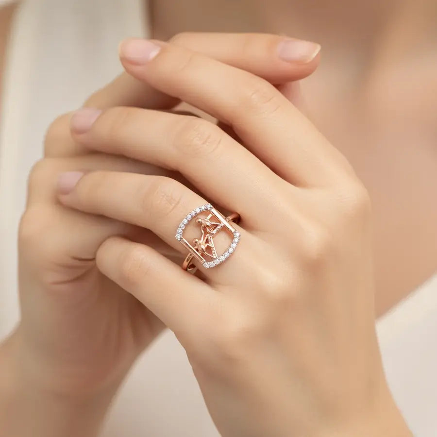 Helping Hand Gold Ring