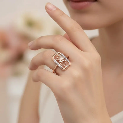 Floral Bloom Frame Gold Ring