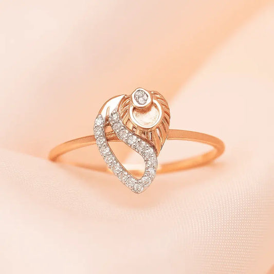 Curved Leaf Peacock Feather Gold Ring
