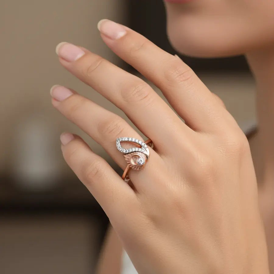Curved Leaf Peacock Feather Gold Ring