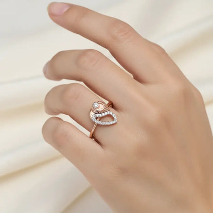 Curved Leaf Peacock Feather Gold Ring