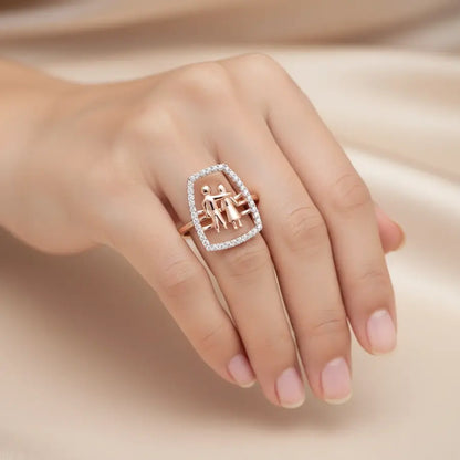Shoulder Embrace Gold Ring