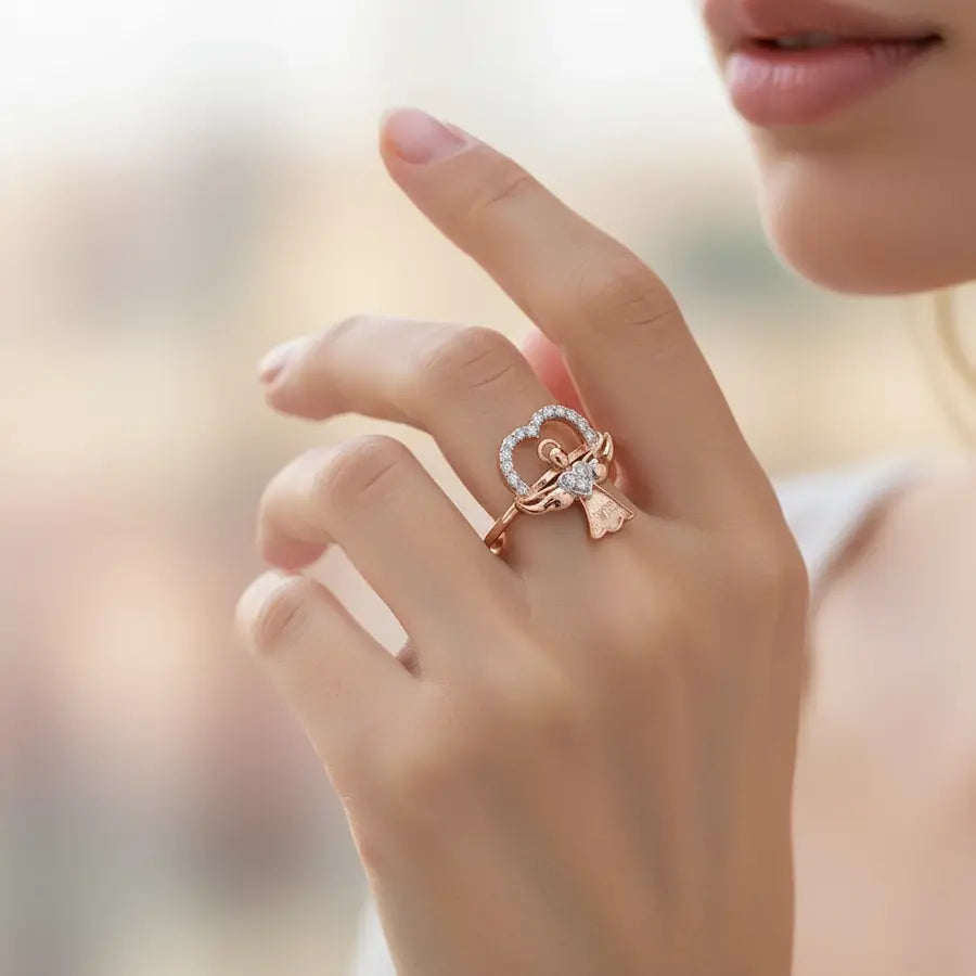 Angel Heart Frame Gold Ring