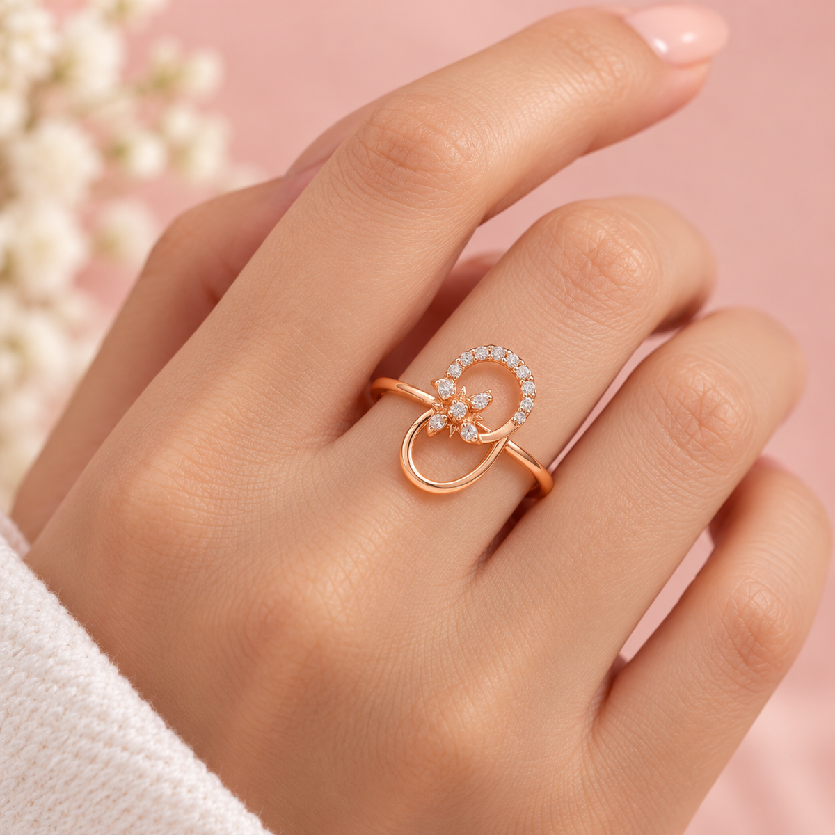 Intertwined Circles Flower Gold Ring