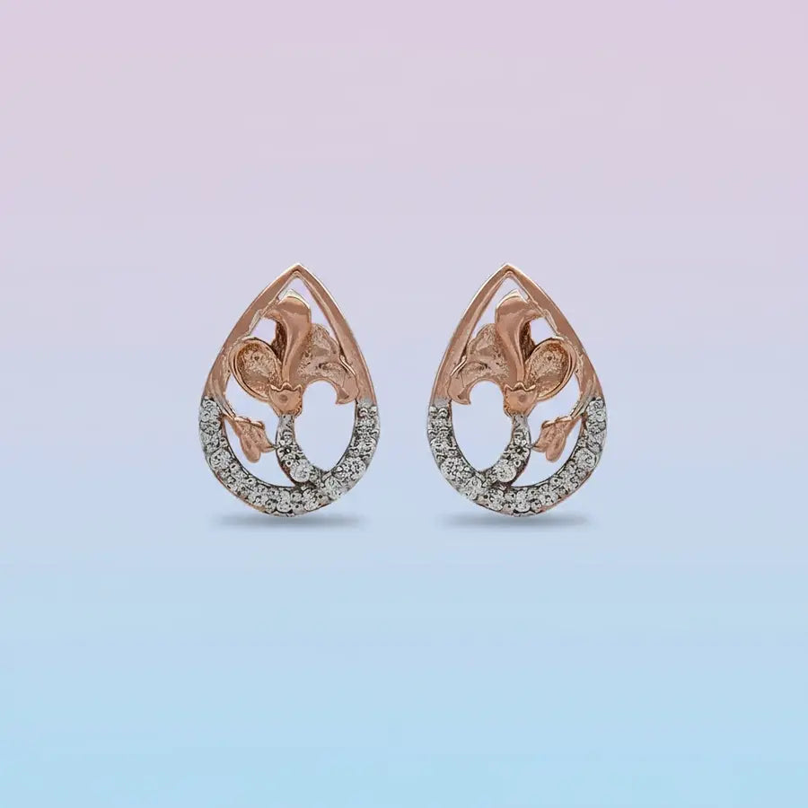 Elegant Filigree Teardrop Gold Earrings