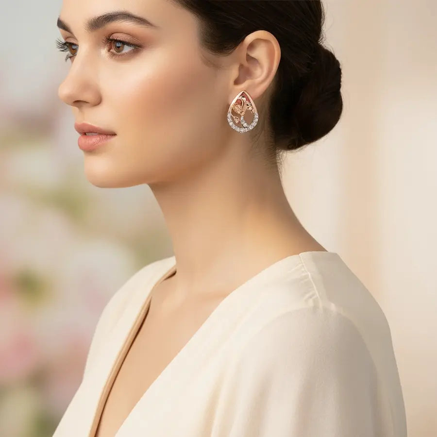Elegant Filigree Teardrop Gold Earrings